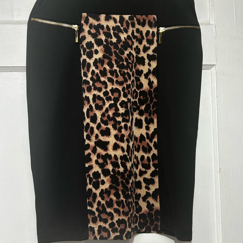 “Send Ur Price?” Leopard Print & Black Skirt…🥰 - Picture 1 of 5